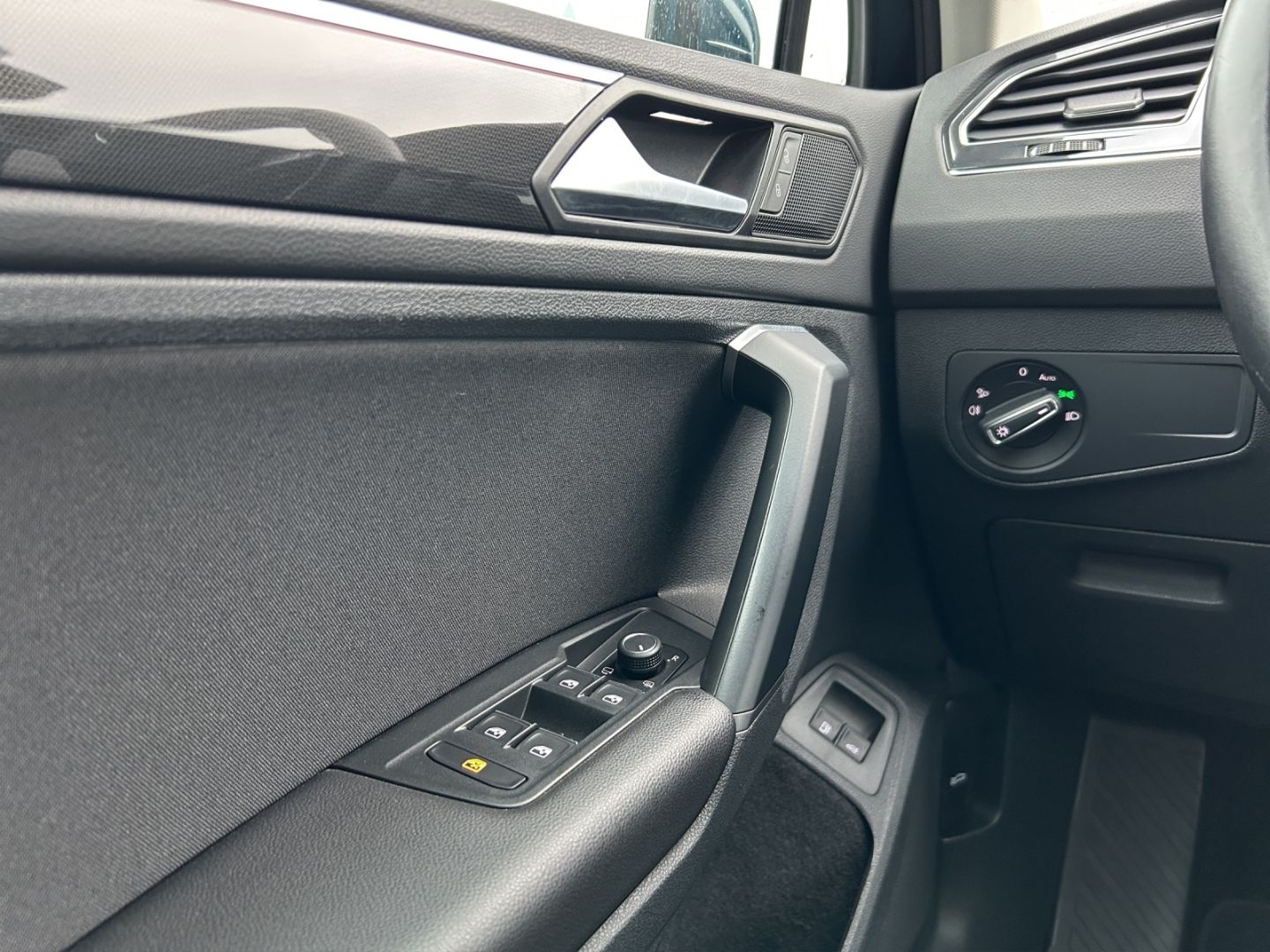 Tiguan Elegance 1.4 eHybrid AHZV IQ.Light 360°Ka