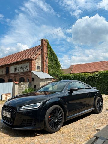 Audi TT 8S (2015bj) 212 PS 452 Nm