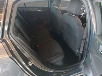 Fotografie des Opel Astra ST Dynamic Navi NSW Kamera SHZ