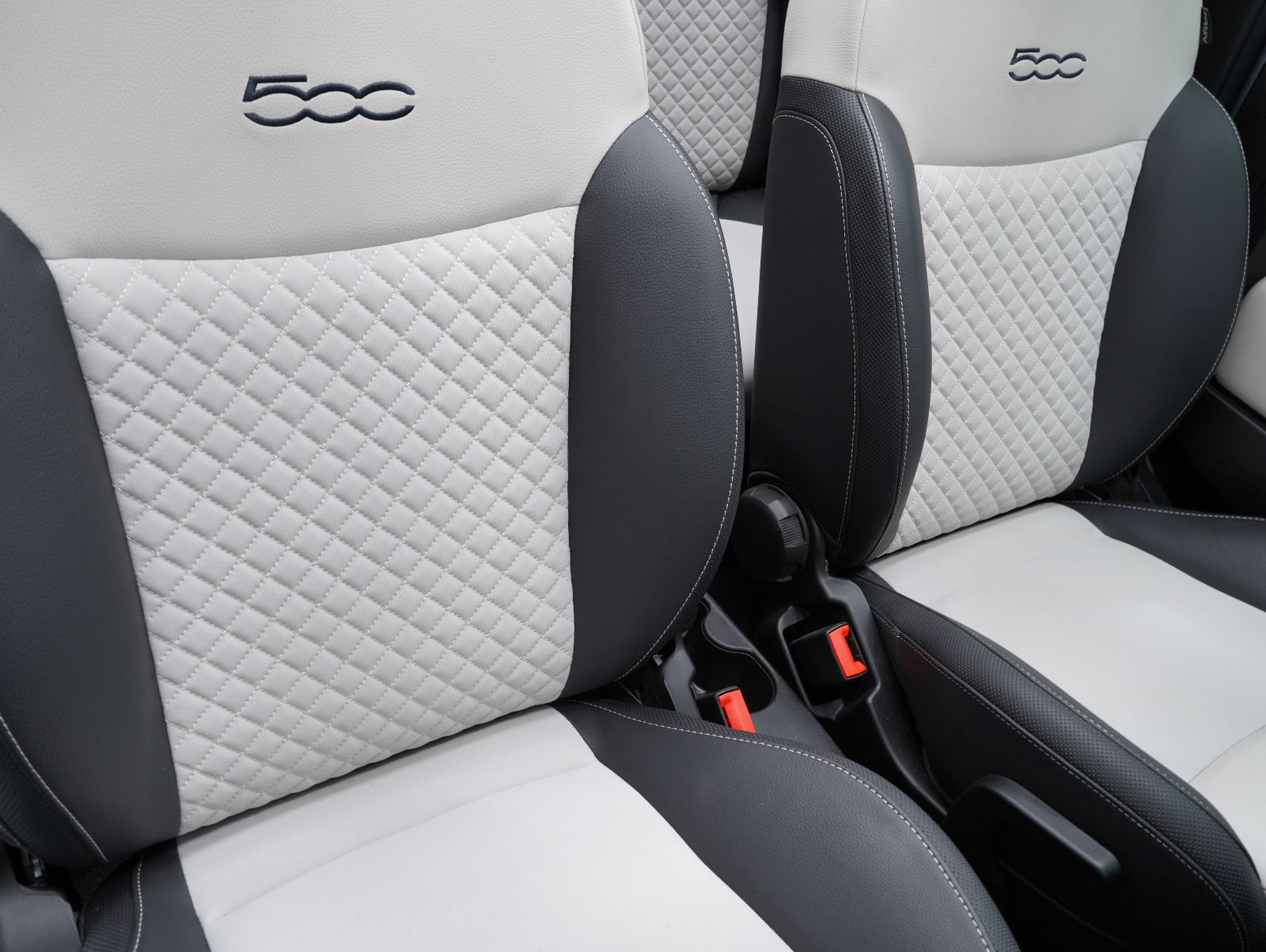 Fahrzeugabbildung Fiat 500C Dolcevita Cabrio