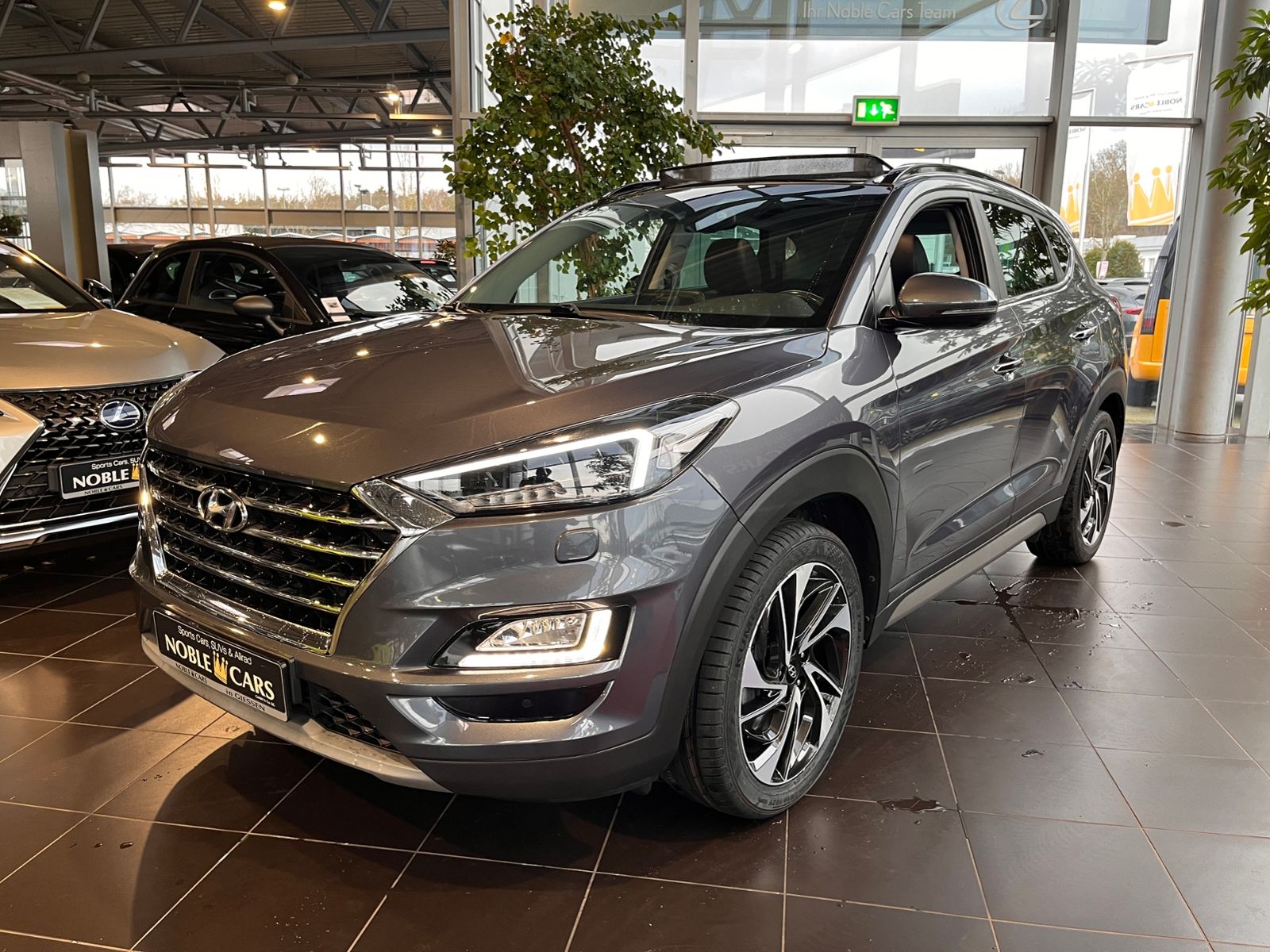 Fahrzeugabbildung Hyundai TUCSON Premium 4WD PANO LED NAVI