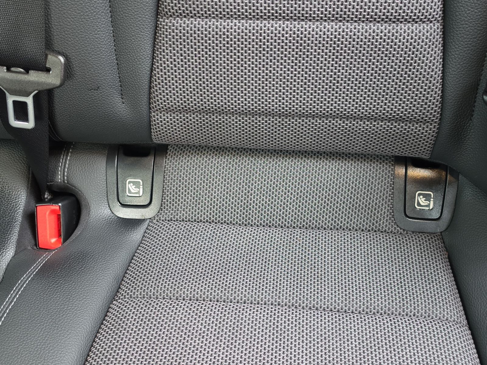 Fahrzeugabbildung Mercedes-Benz E 350 E Limousine Avantgarde Aus 1.Hand