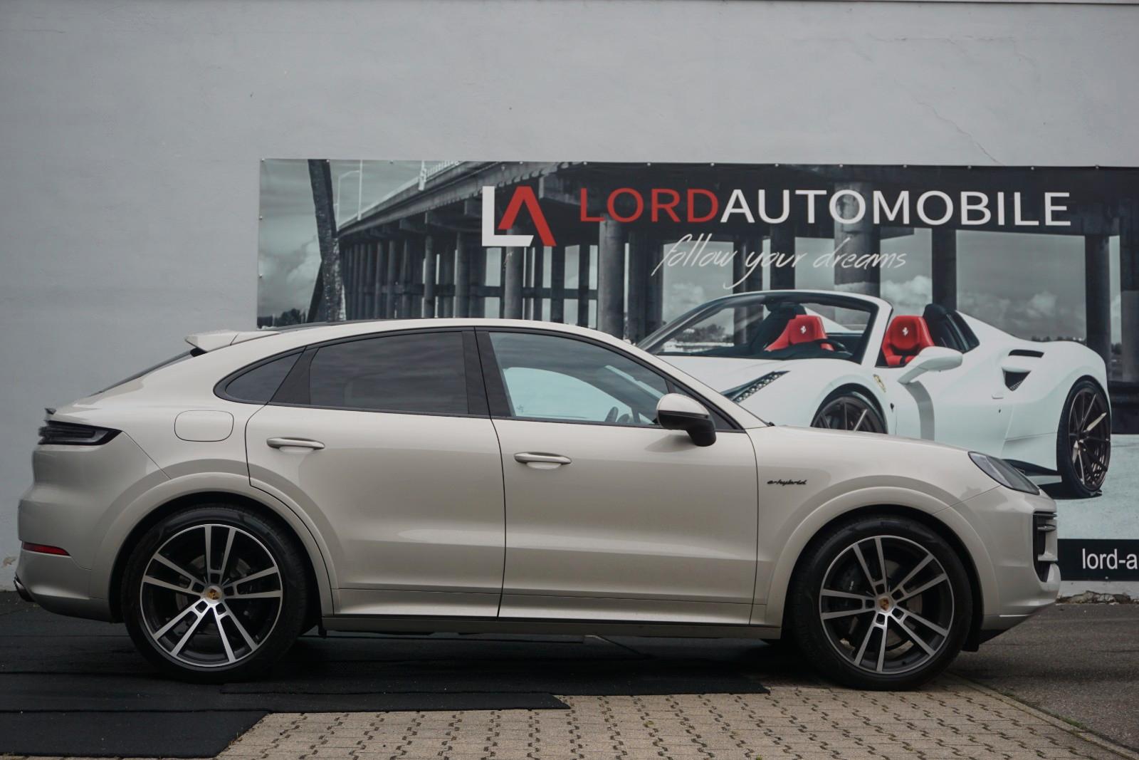 Porsche Cayenne E Hybrid Coupe *SportDesign Paket*22"Alu