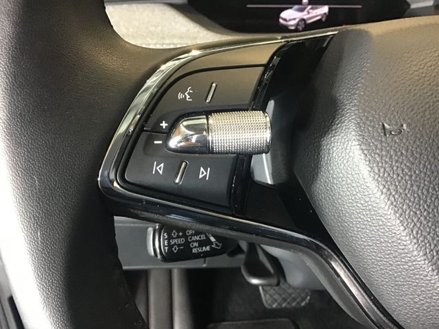 Fahrzeugabbildung Skoda Enyaq 60  Batteriezertifikat ACC/LED/SHZ/1-Hand