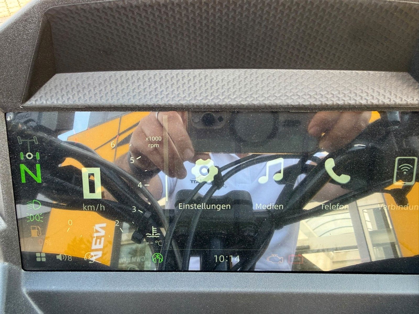 Fahrzeugabbildung Odes 4TRAC TRQ 650 grau