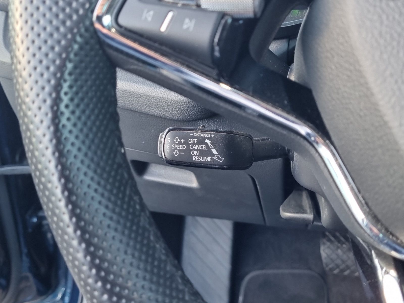 Fahrzeugabbildung SKODA Octavia 4 Combi First Edit. 2,0 TDI DSG Navi AHK