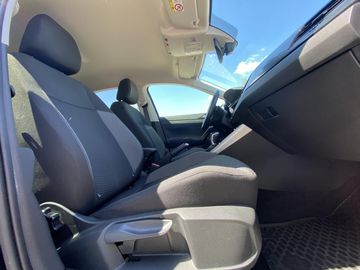 Volkswagen Polo - 11