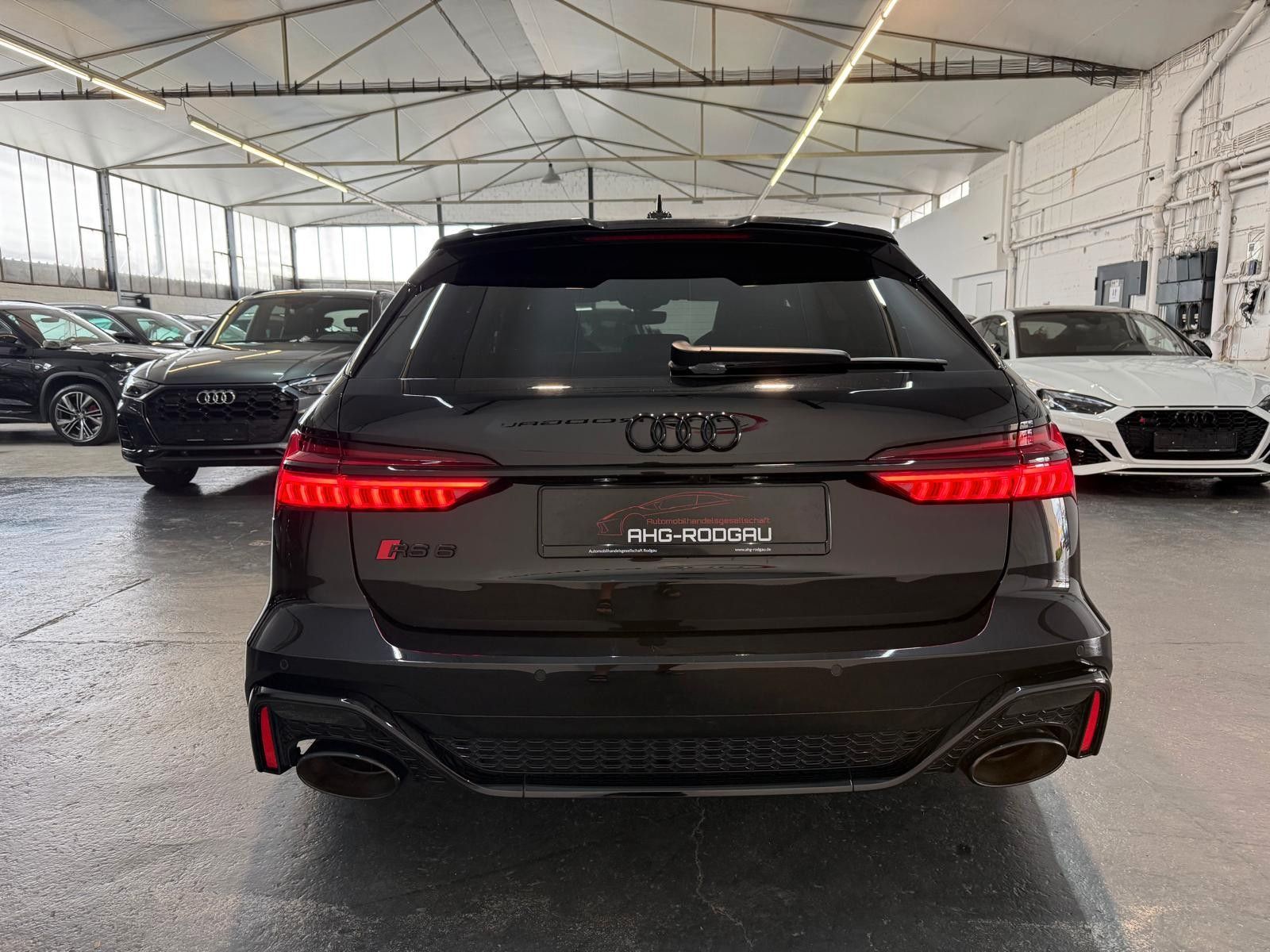 Audi RS6 RS 6 Avant 4.0 TFSI quattro foto 12