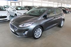 Fahrzeugabbildung Ford Fiesta Titanium 5-trg LED KLIMA Winter Paket PDC