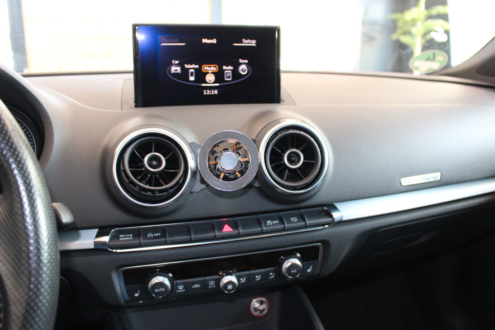 Fahrzeugabbildung Audi A3 1.8 TFSI S Line Sportpaket Quattro 18"Rotor