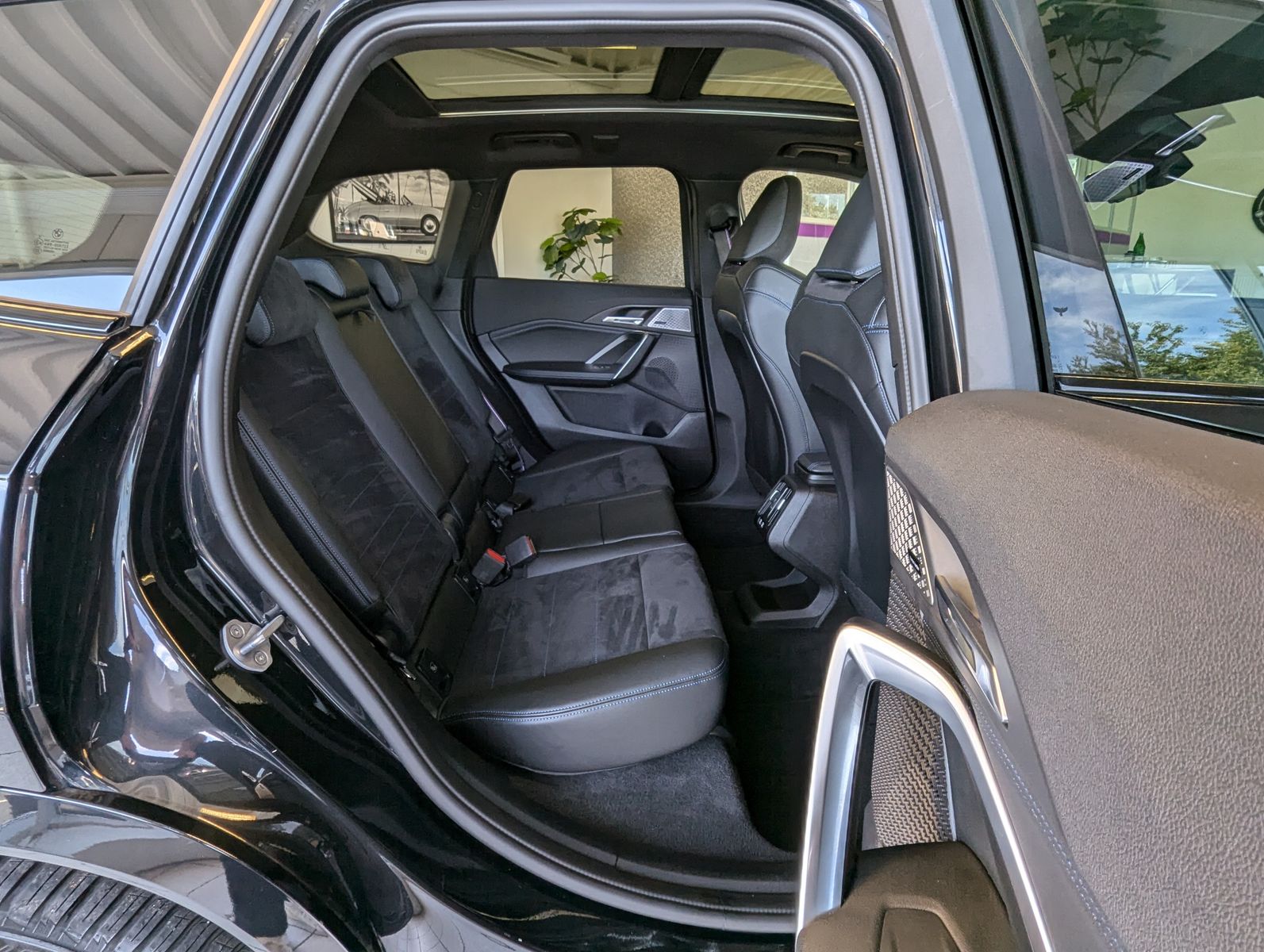 BMW X1 20d M-Sport-PRO Pano Innovation Harman AHK 19 - Image 16