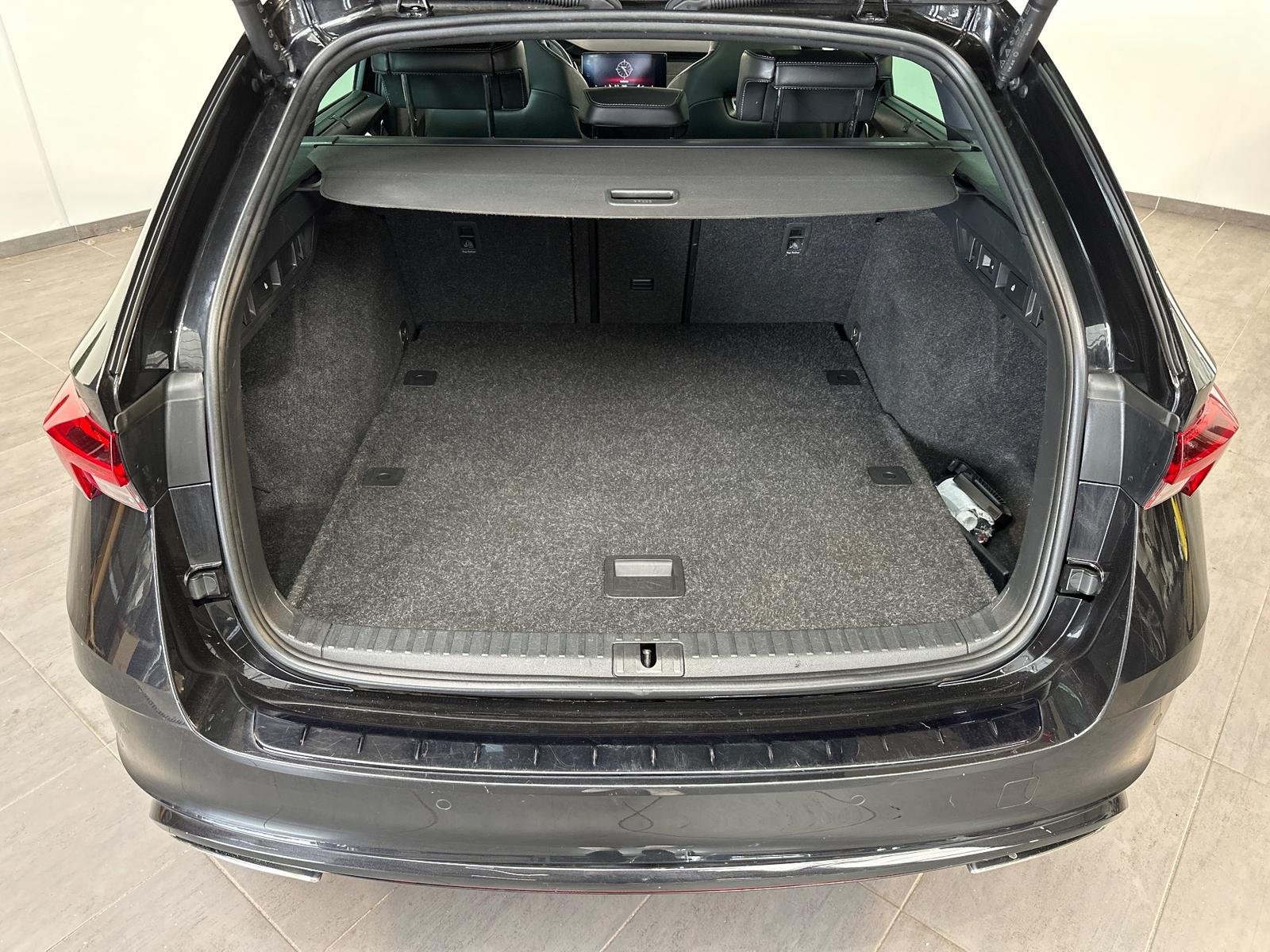 Skoda Octavia Combi 2.0 TDI RS 4x4 NAV+LED+PANO+KAMERA