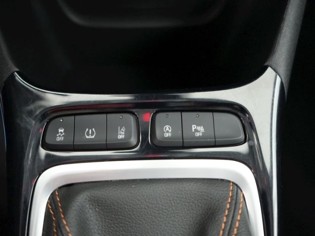 Crossland X INNOVATION+AHK+CARPLAY+SITZ-/LENKRAD