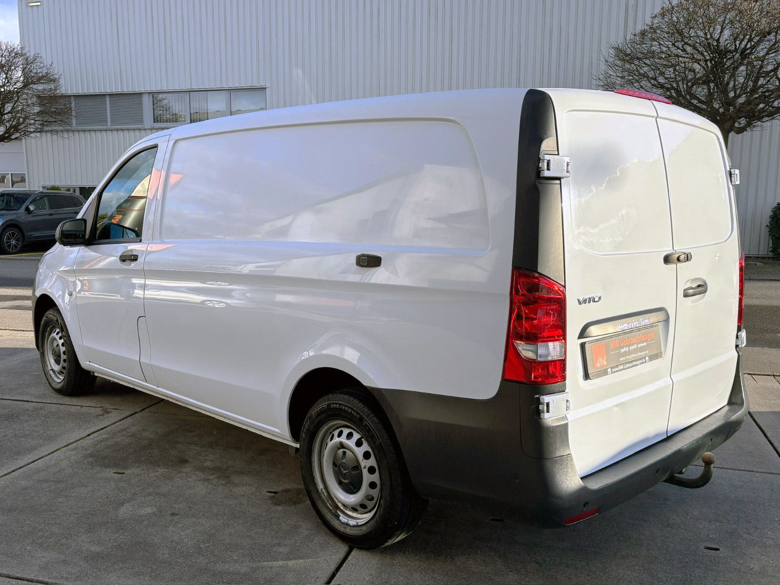 Fahrzeugabbildung Mercedes-Benz Vito Kasten 116 CDI RWD lang PDC Temp. AHK Klima