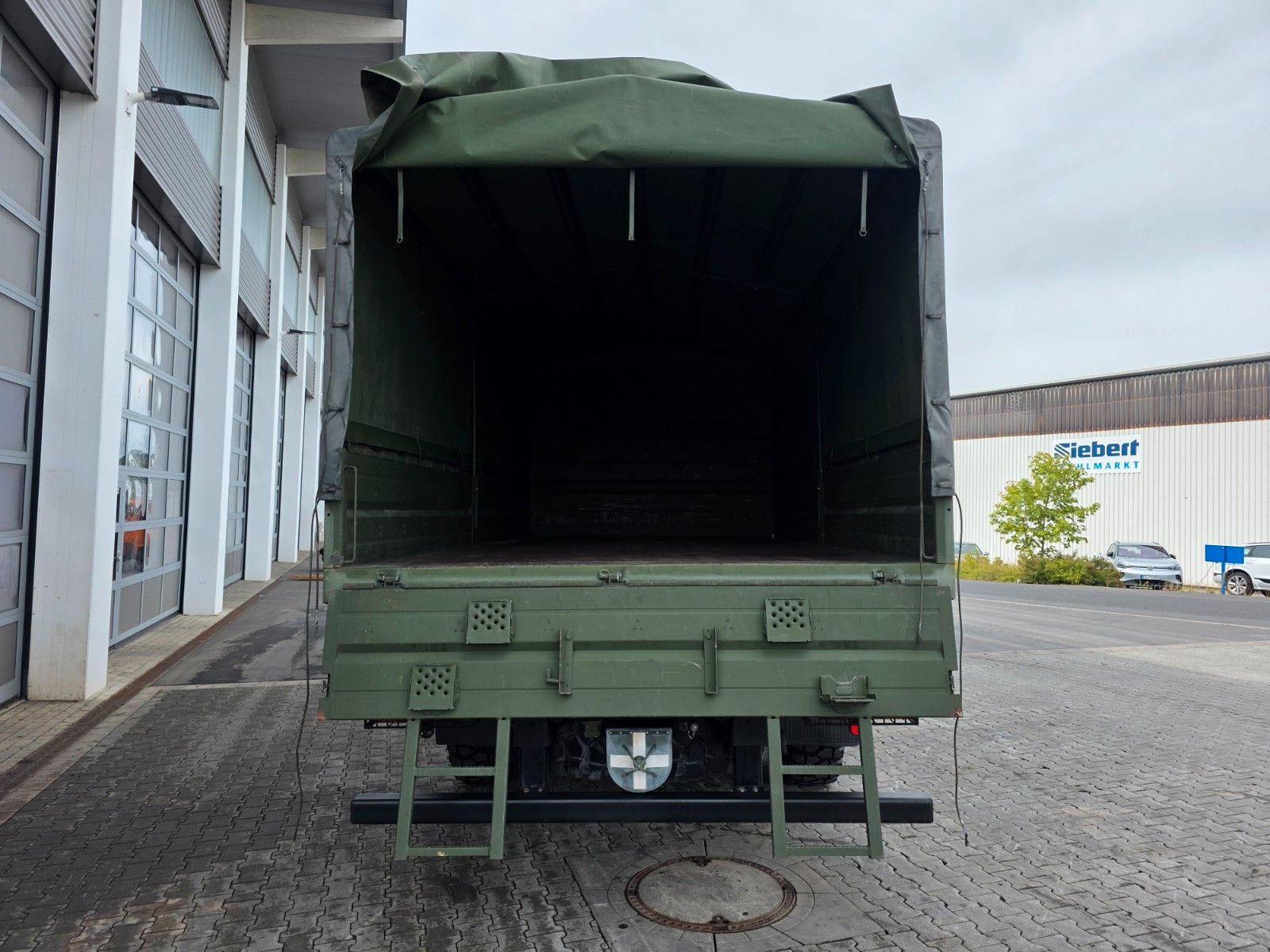 Fahrzeugabbildung MAN TGA 18.360 4x4 BB 3 Sitze Schalter Expedition