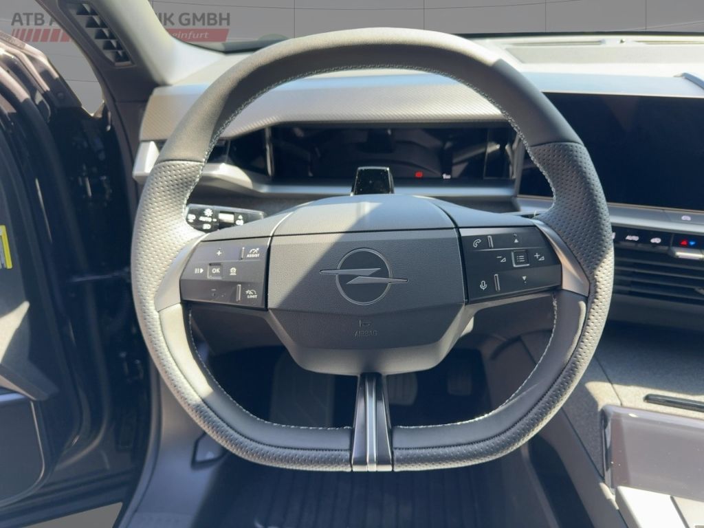 Fahrzeugabbildung Opel Grandland GS Allwetter, SHZ, LHZ, Apple CarPlay