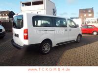 Opel Vivaro Lang 8 Sitzer KLIMA NAVI " 45 Tkm "