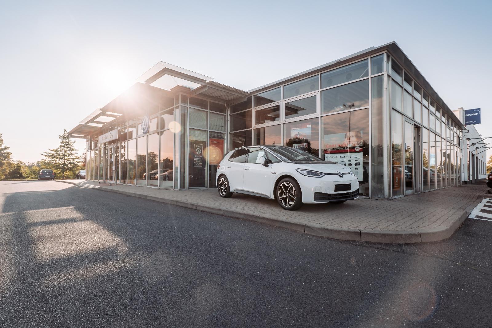 showroom-image-main