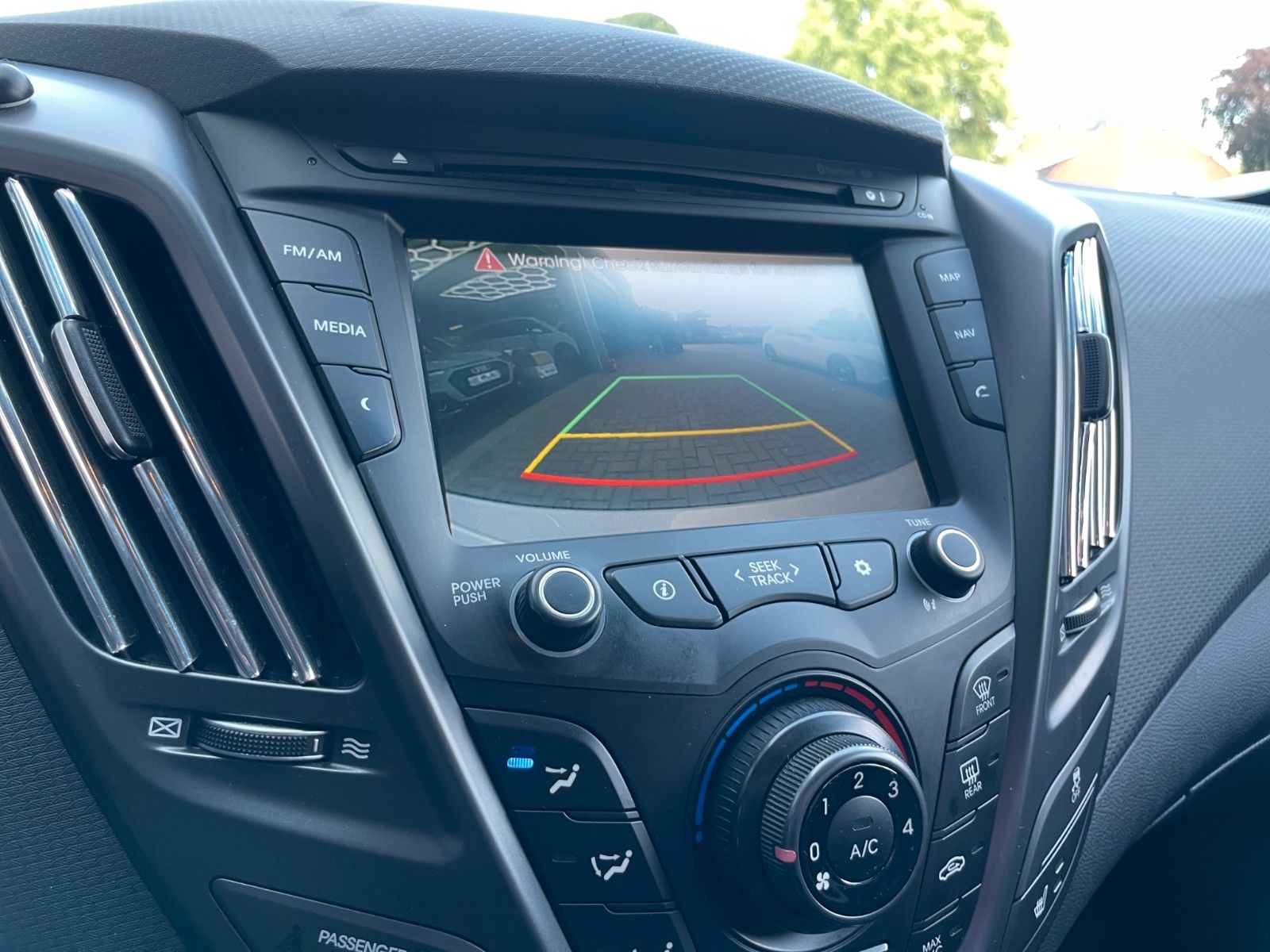 Fahrzeugabbildung Hyundai Veloster Style *Leder*Automatik*Tempomat*Kamera