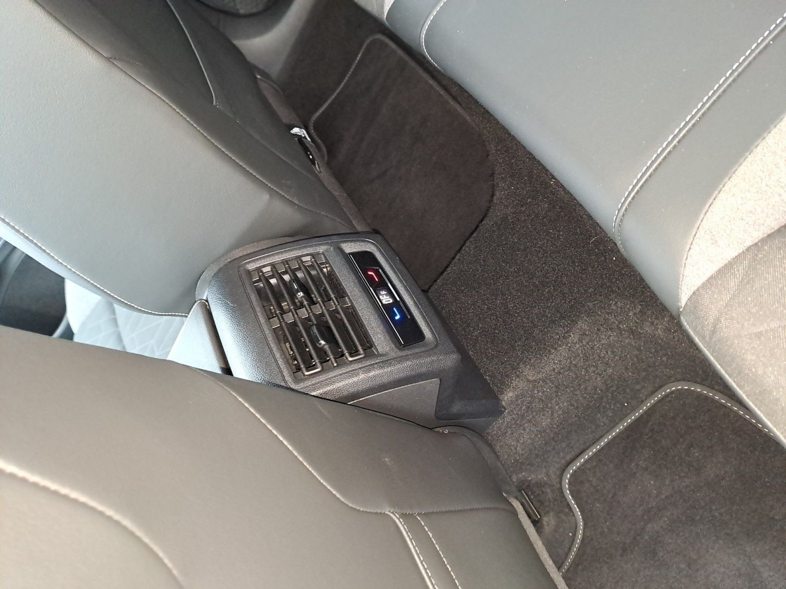 Volkswagen Golf - Bild 11