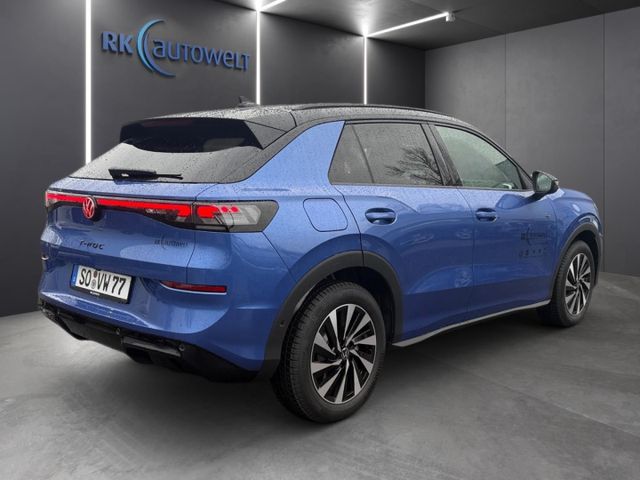 T-Roc R-Line 1.5 l eTSI Navi Area View Apple Car