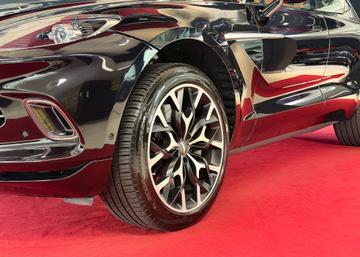 صورة 4 لـ 2023 Aston Martin DBX