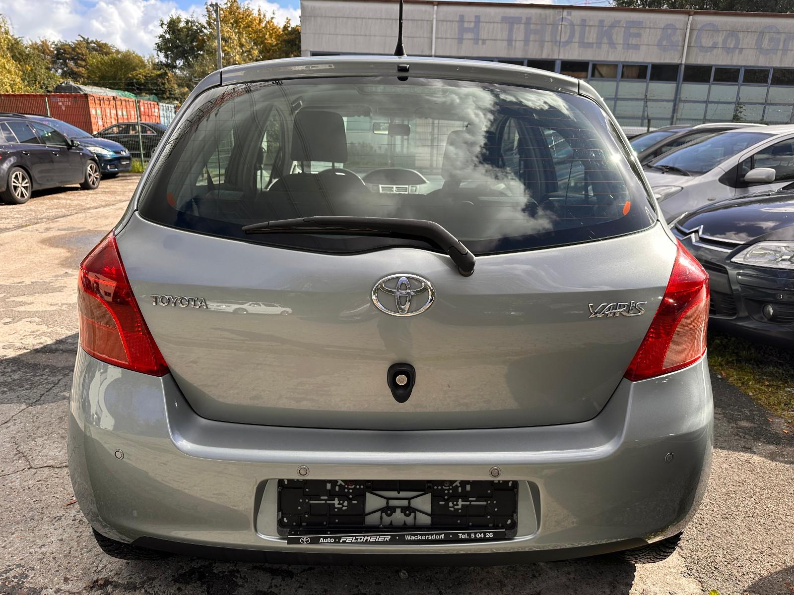 Toyota Yaris Team 1.3 Klima 79'TKM Scheckheft gepflegt