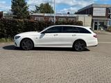 Mercedes-Benz E 300 de 4M AMG HUD MBEAM NAPPA MASSAGE UPE 103T - Mercedes-Benz E 300 in Lübeck