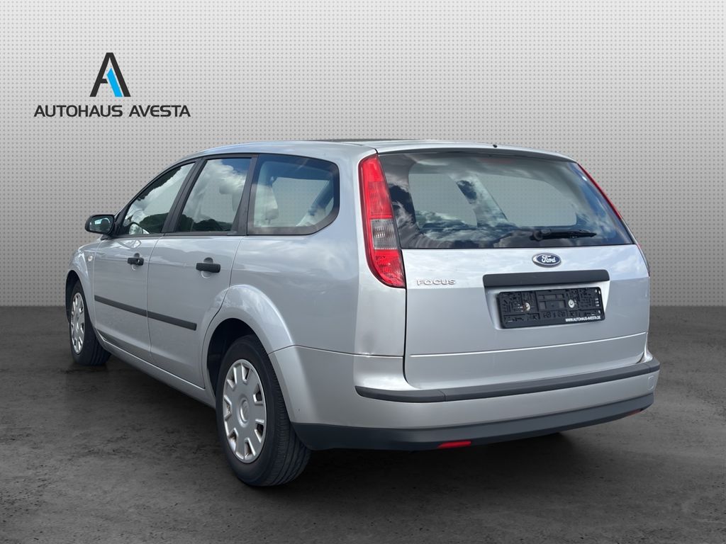 Ford FOCUS TURNIER 1.6 TREND/ AUTOM. / 63.000KM/ 1.HA Ford FOCUS TURNIER 1.6 TREND/ AUTOM. / 63.000KM/ 1.HA