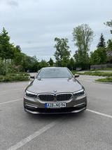 BMW 540ixDrive Luxury Line Individual Vollausstatung - BMW 540 mit Benzin-Antrieb: Leder, Limousine