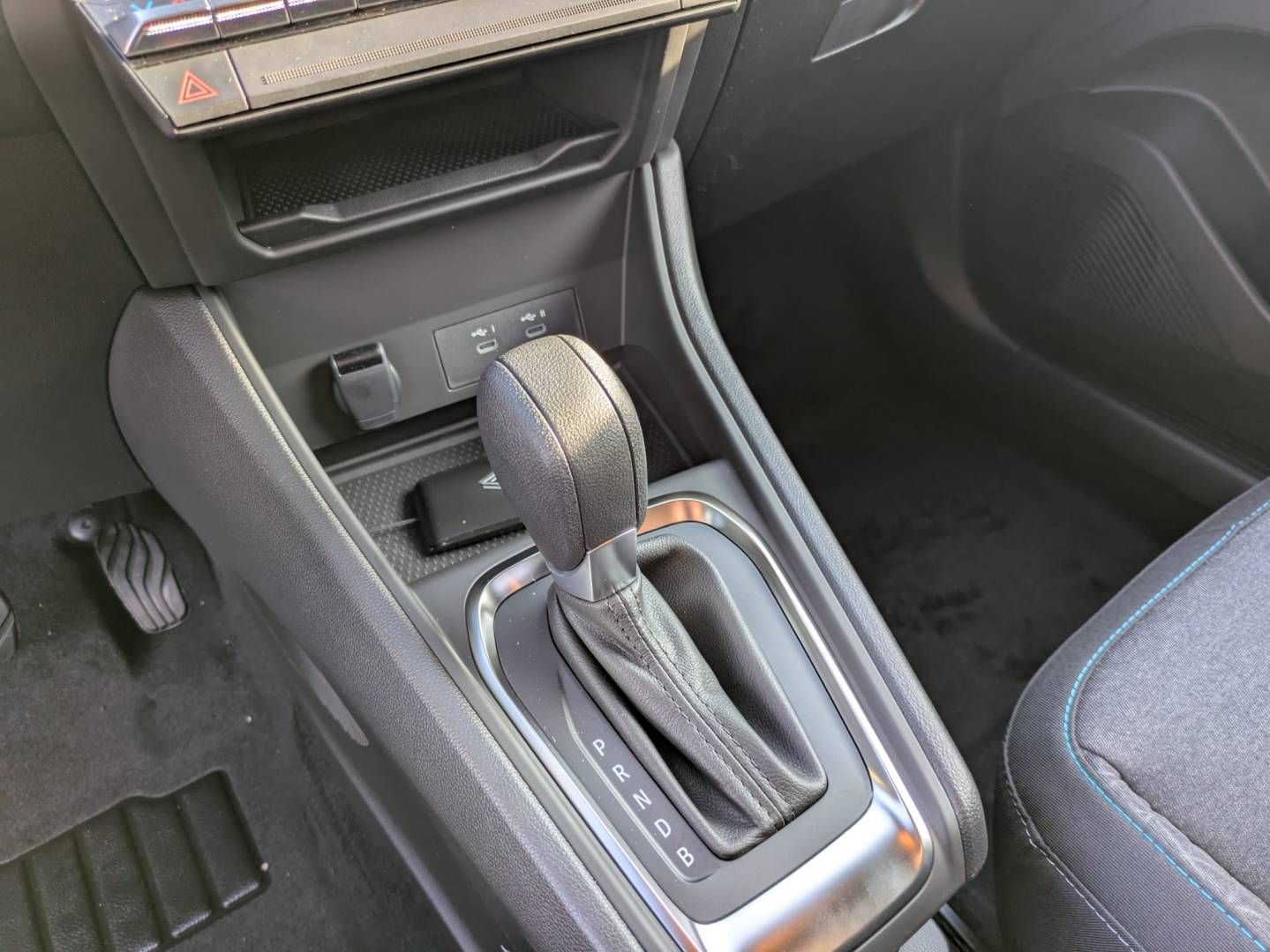 Fahrzeugabbildung Renault CAPTUR Evolution E-TECH Full Hybrid 145