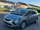 Opel Zafira Tourer Euro5/7Sitze/Navi/ Glasdach - Opel Zafira Tourer aus 2012