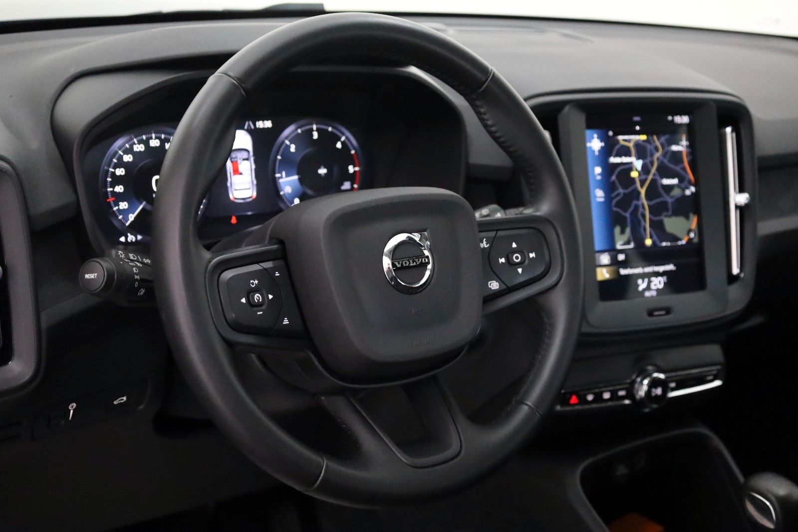 Fahrzeugabbildung Volvo XC40 Momentum Core Navi,LED,PDC,WLAN