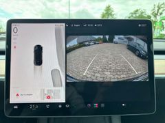 Fahrzeugabbildung Tesla Model Y Long Range Dual AWD
