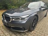 BMW 740 Baureihe 7 Lim 740 e Vollausstattung - BMW 740 Plug-in Hybrid (PHEV) Gebrauchtwagen