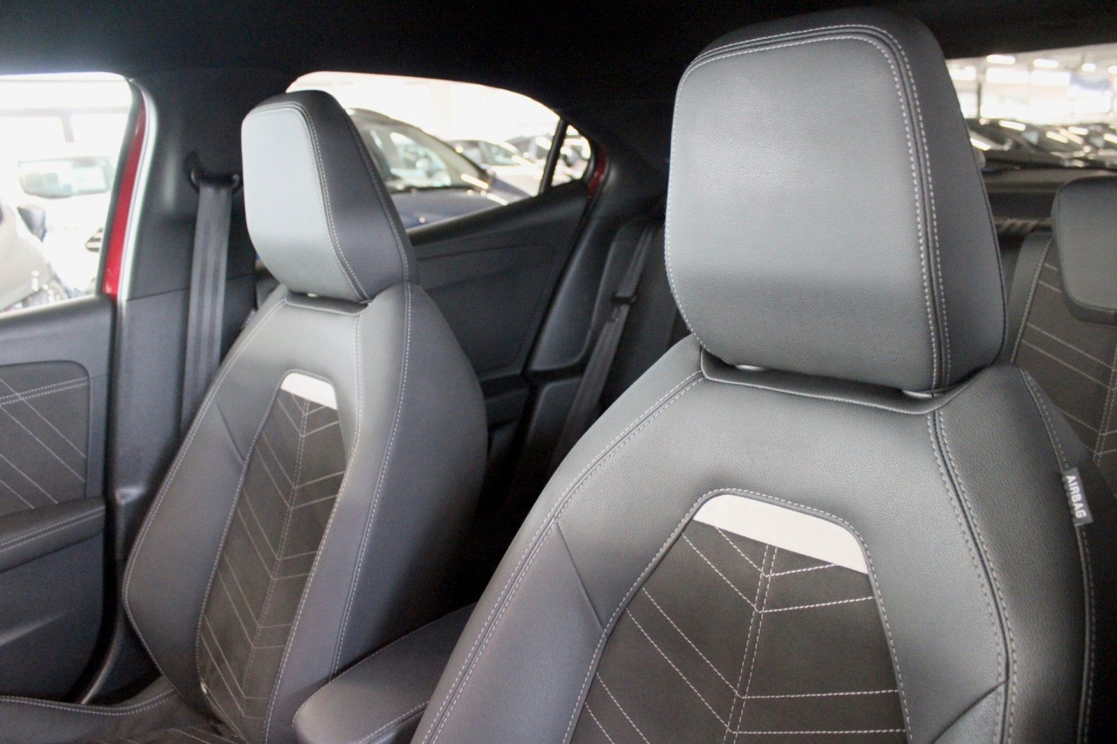 Fahrzeugabbildung Opel Mokka Ultimate Automatik IntelliLux + ALCANTARA