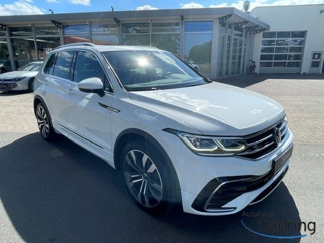 Tiguan R-Line 1,5 TSI DSG AHK Pano Navi Matrix