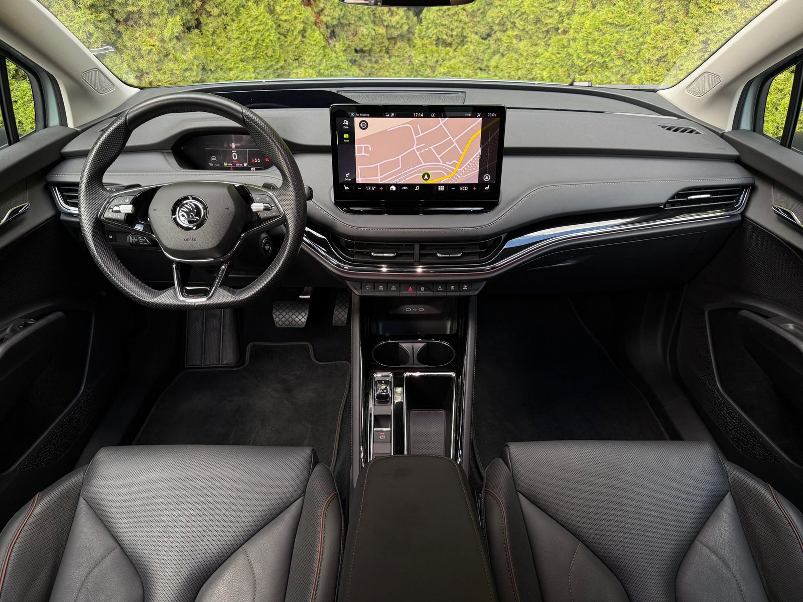 Fahrzeugabbildung SKODA Enyaq 80 x Suite CCS+MATRIX+KAM+AHK+LEDER+SPORT