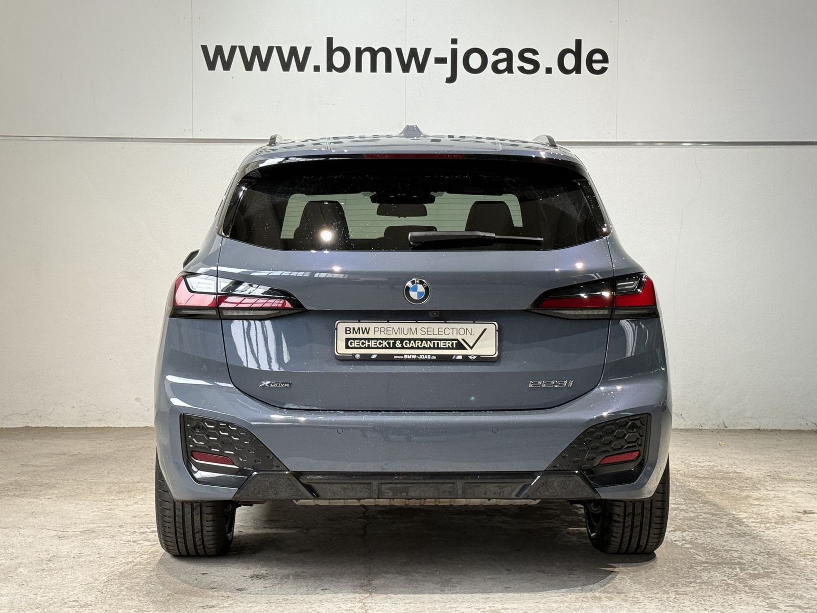 Fahrzeugabbildung BMW 223i M Sportpaket Glasdach Head-Up