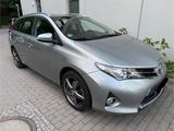 Toyota Auris Hybrid Touring Sports*Mietwagenpaket*Uber* - Toyota Auris Touring Sports aus 2013
