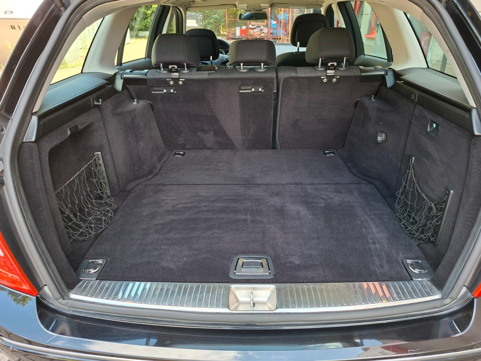 Mercedes-Benz C180 2009 — photo 19