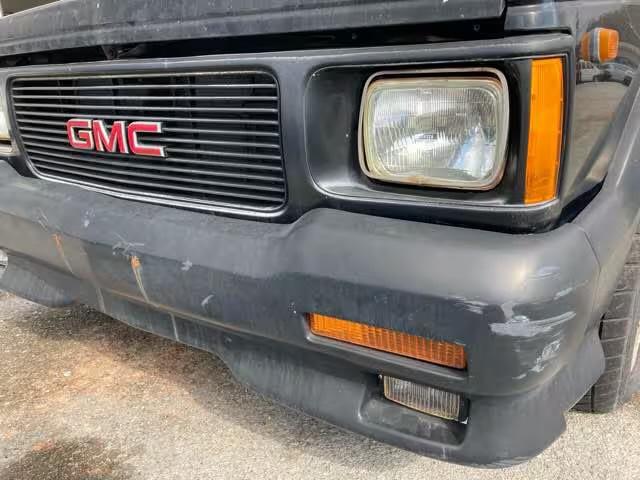 GMC Typhoon