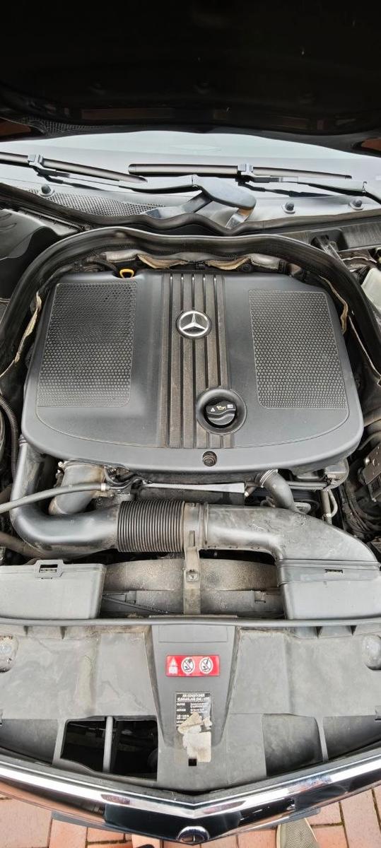 Mercedes-Benz E 220 CDI T BlueEFFICIENCY Standard