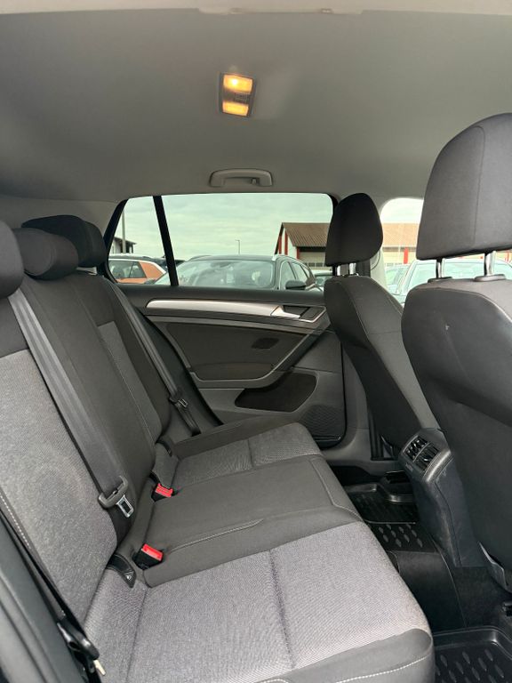 VW Golf - Bild 21