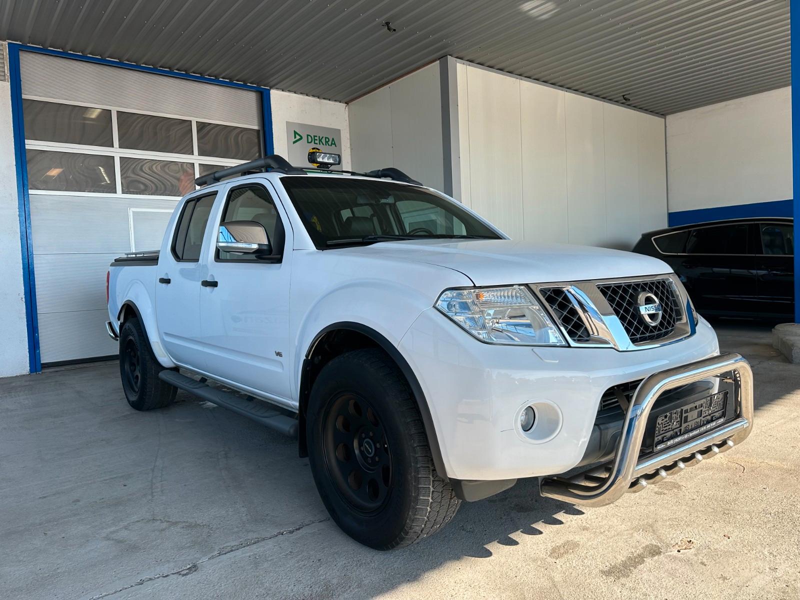 NISSAN NAVARA 3.0 V6 DCI 231ch 4X4 - BVA - CUIR - TOIT OUVRANT - CAMÉRA DE RECUL - ATTELAGE 3,5T