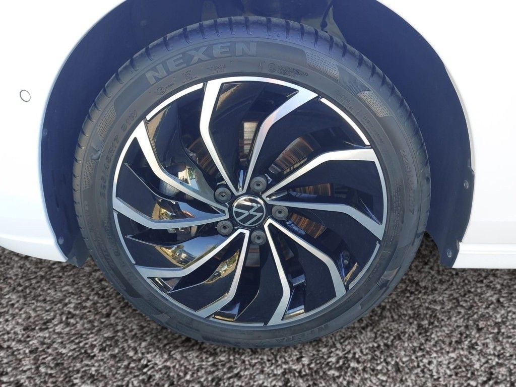Volkswagen Golf - Bild 9