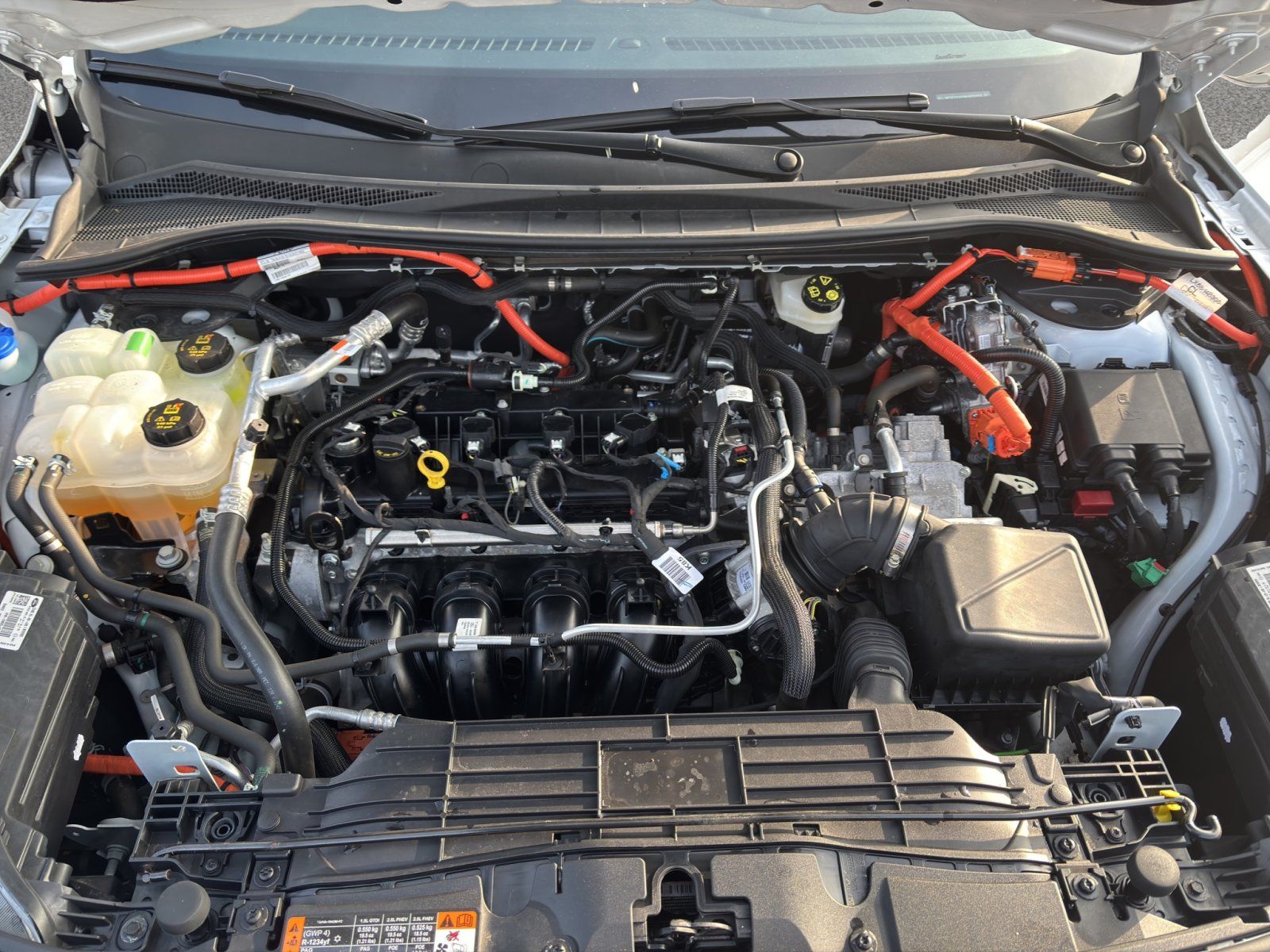 Fahrzeugabbildung Ford Kuga 2.5 PHEV Plug-In Hybrid ST-Line