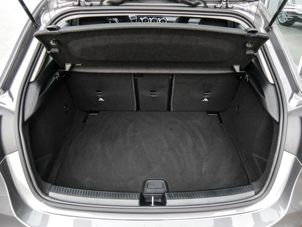Mercedes-Benz A 250 4M |Progressive|NAVI|MBeam|KEYL|AHK|KAM|LM