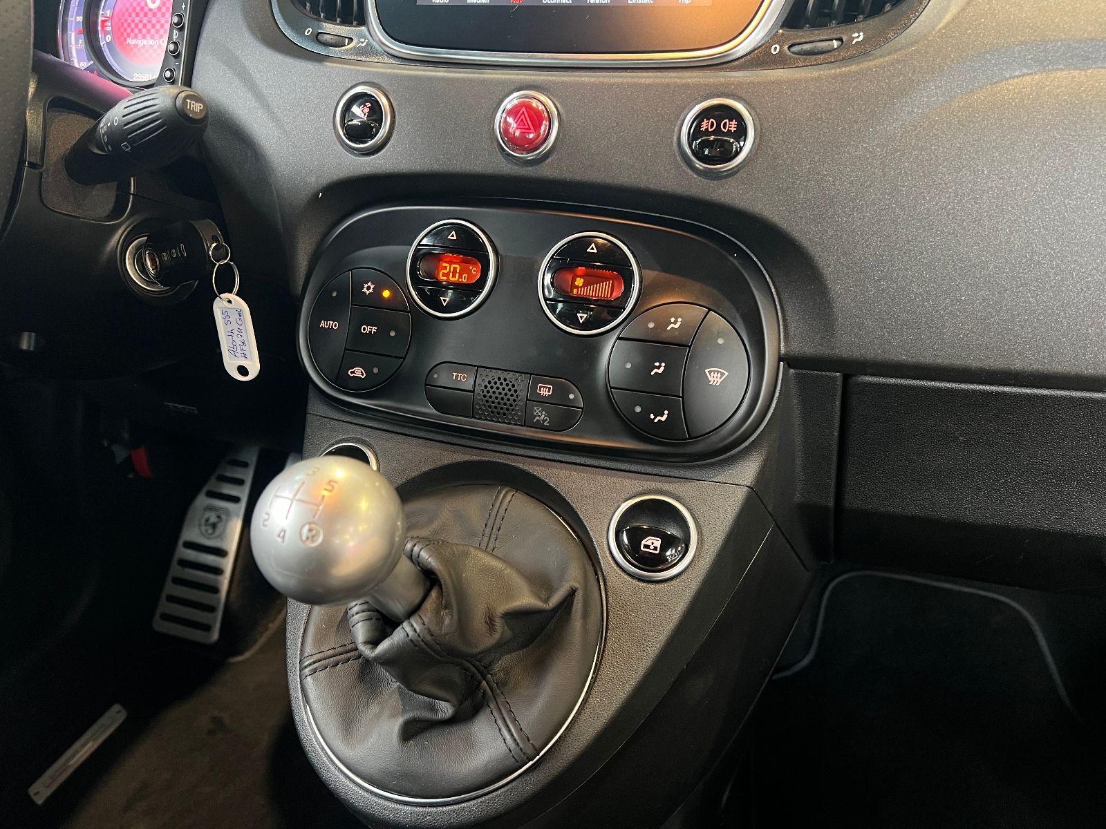 Fahrzeugabbildung Abarth 595 Competizione LEDER XENON NAVI ALU