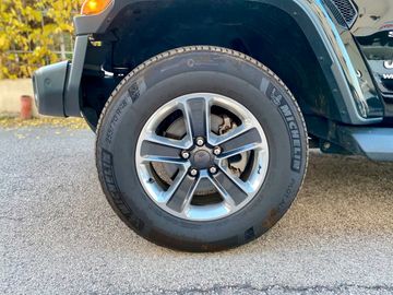 Jeep Wrangler - 6